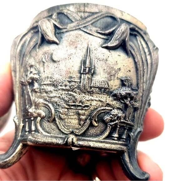 Vintage Pewter Pastoral Trinket Dish 3 Legs w/ Lid Jewelry - Picture 10 of 11